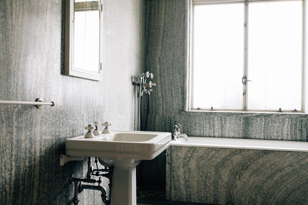 bathroom refurbishment london